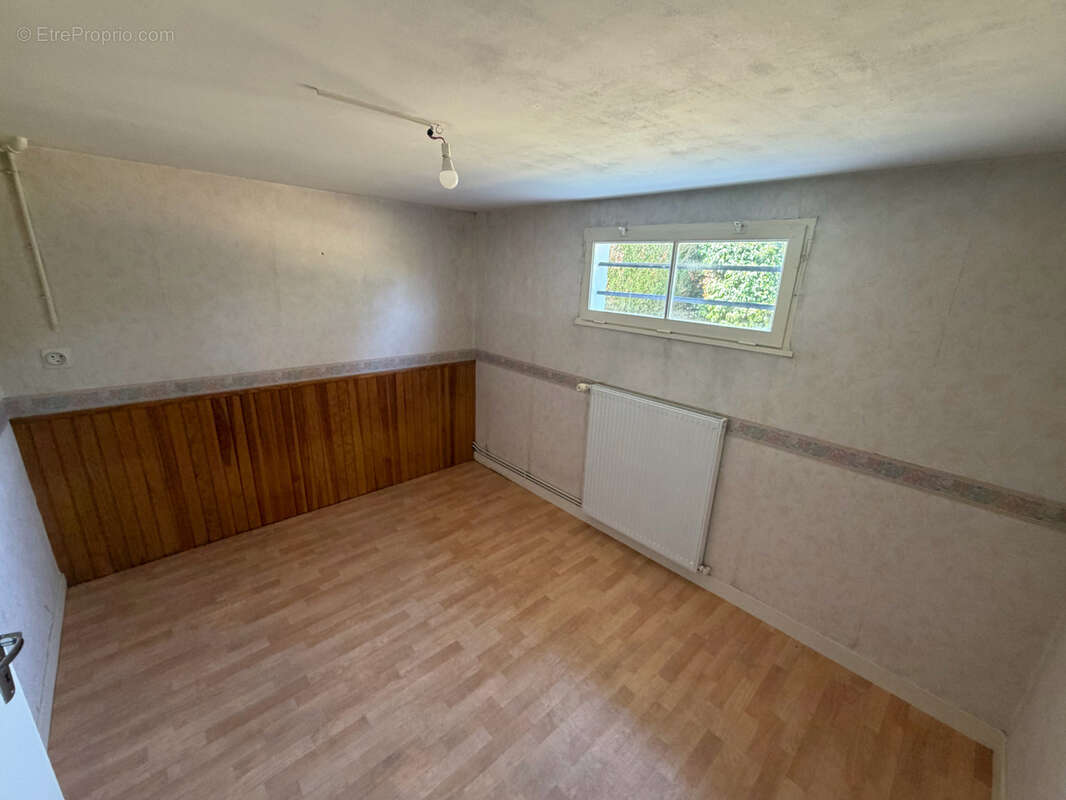 Maison   4 chambres - garage - terrain - photo 11