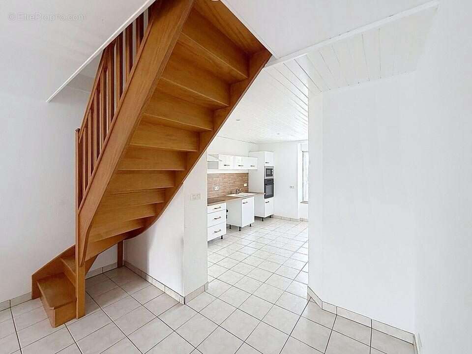 Appartement 66 m² à Le Theil-De-Bretagne  - photo 3