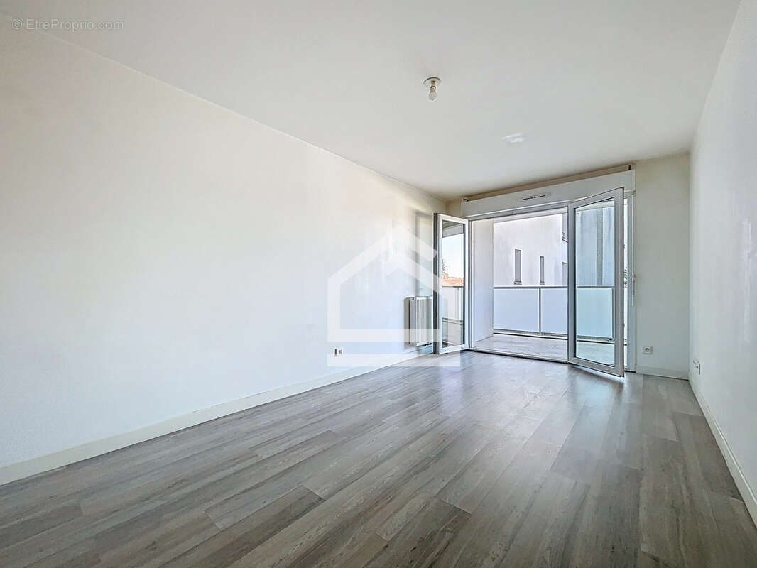 Appartement à VILLENAVE-D'ORNON