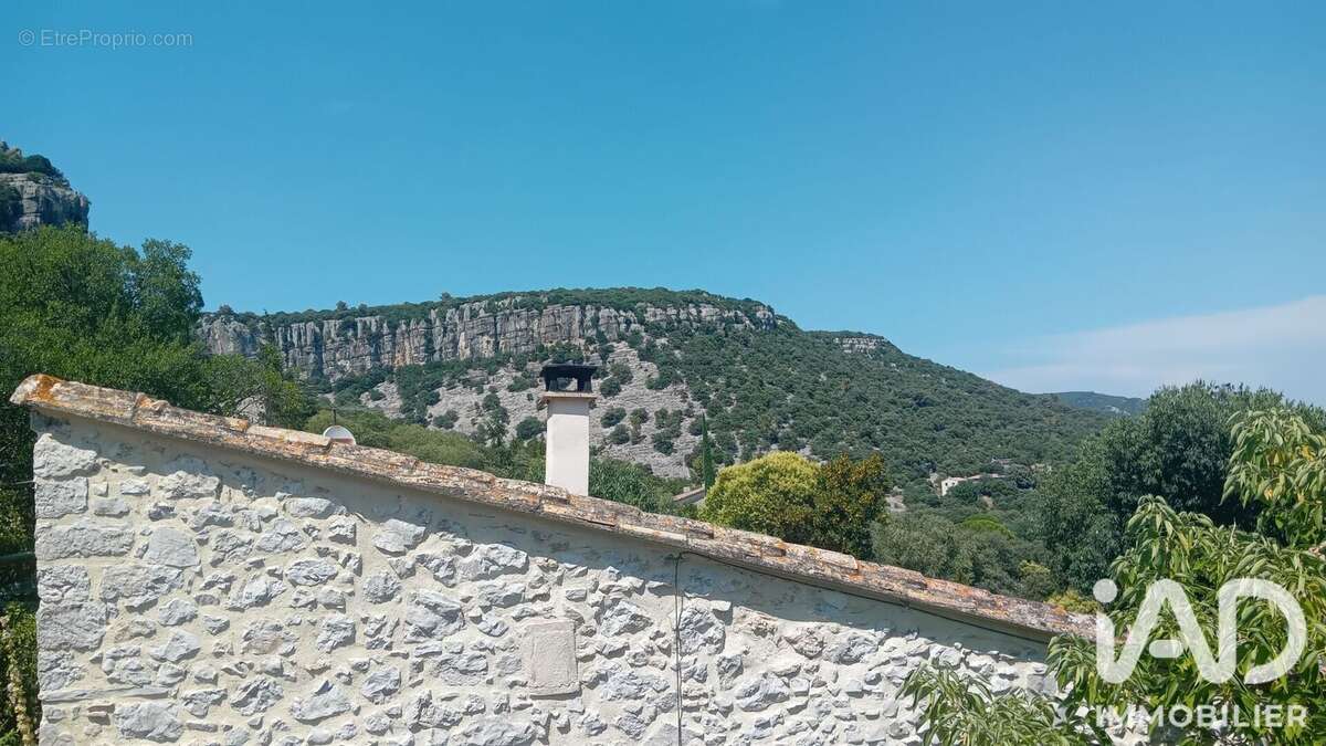 Maison 86 m² à Corconne  - photo 9