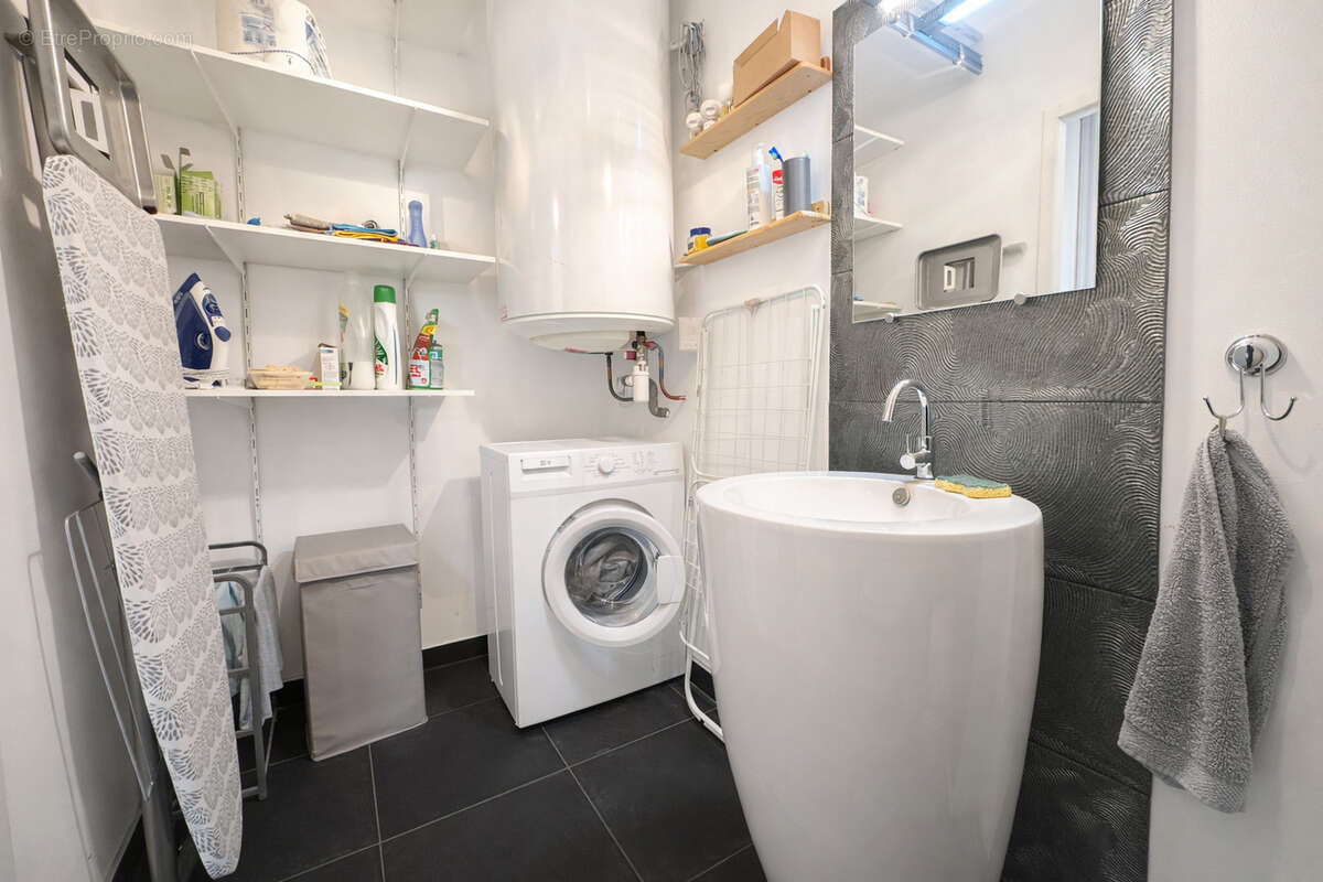 Appartement à LE COTEAU