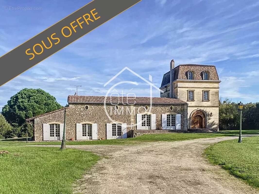 Maison à SAINT-EMILION