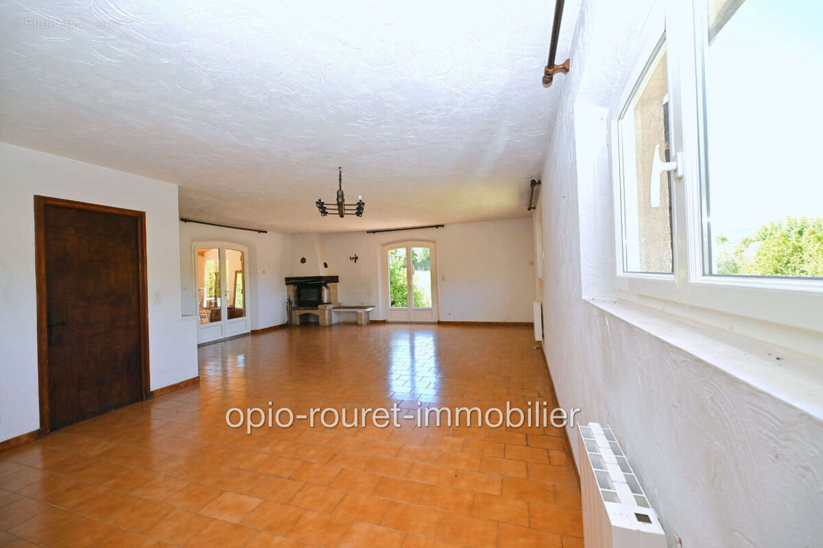 Maison à OPIO