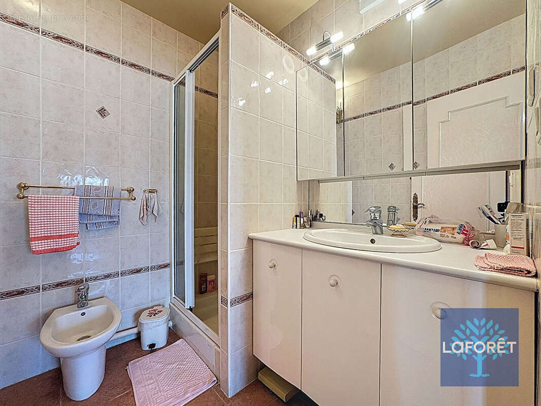 Appartement à CHILLY-MAZARIN