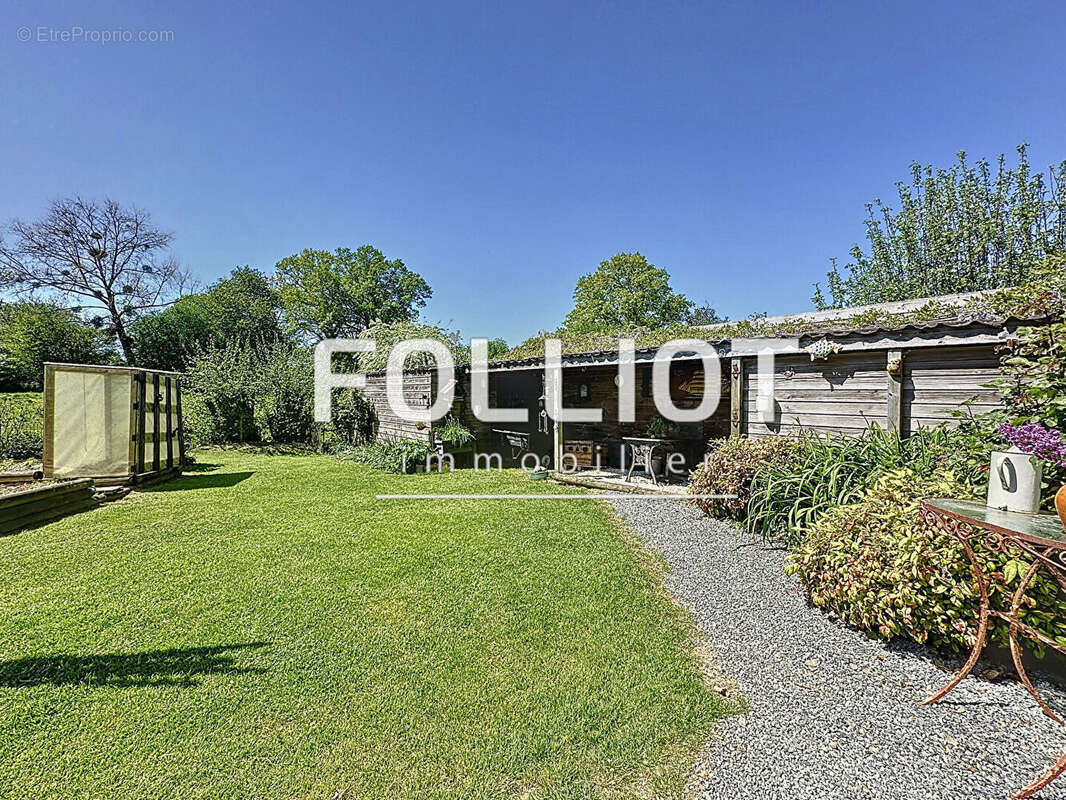 Maison à SAINT-SAUVEUR-LA-POMMERAYE