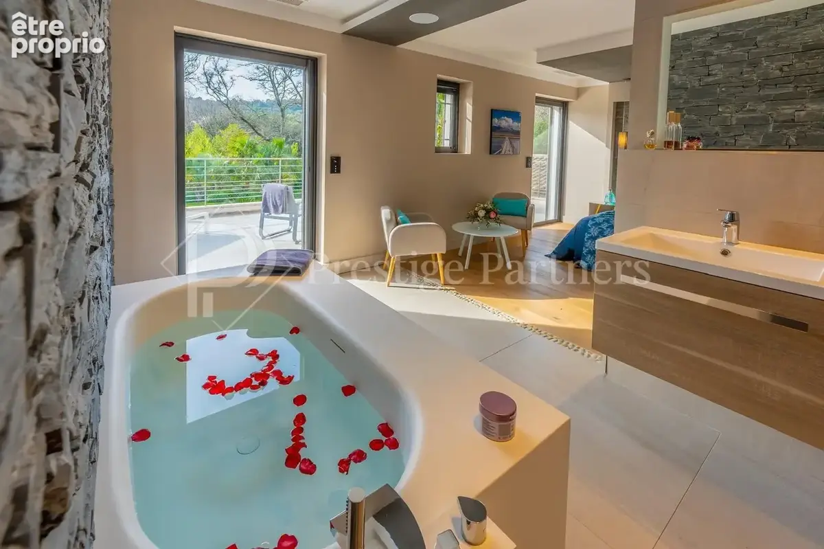 Villa d’exception avec piscine, espace bien-être et jardin paysager   Le Plan-de-la-Tour - photo 15