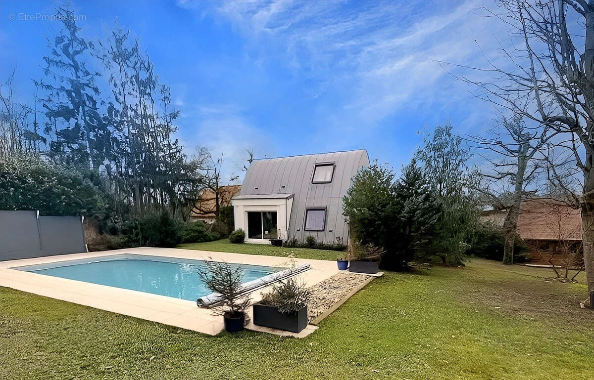 Maison à SAINTRY-SUR-SEINE