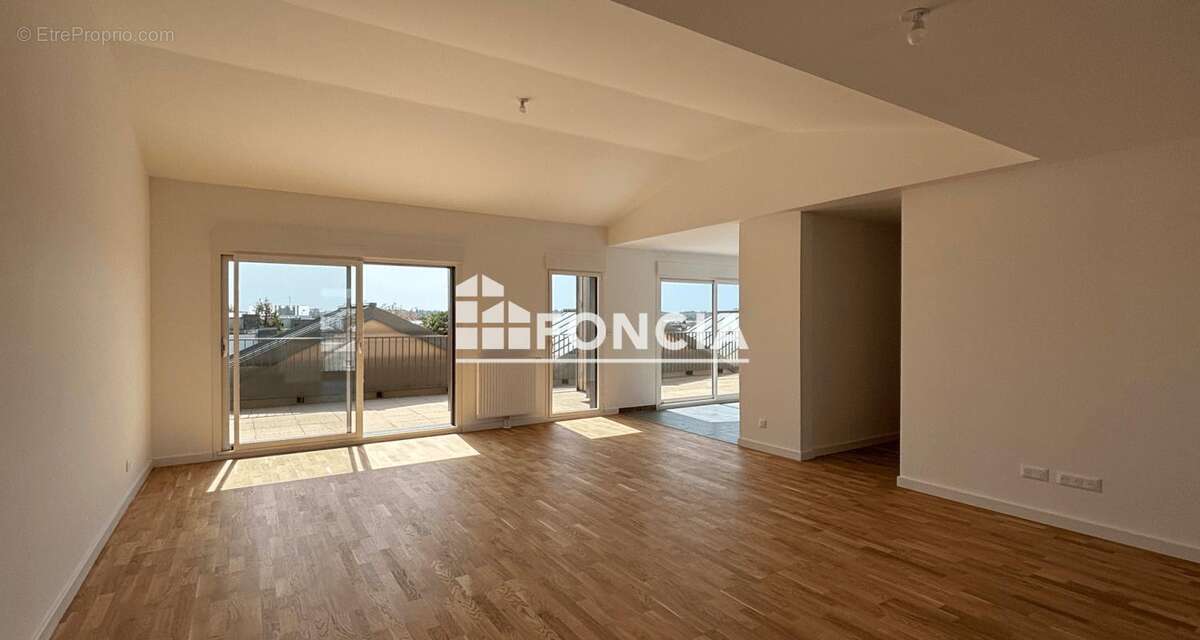 Appartement à LA RICHE