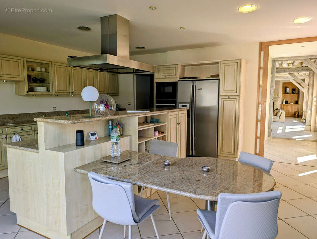 Maison à SAINT-JEAN-DE-BRAYE