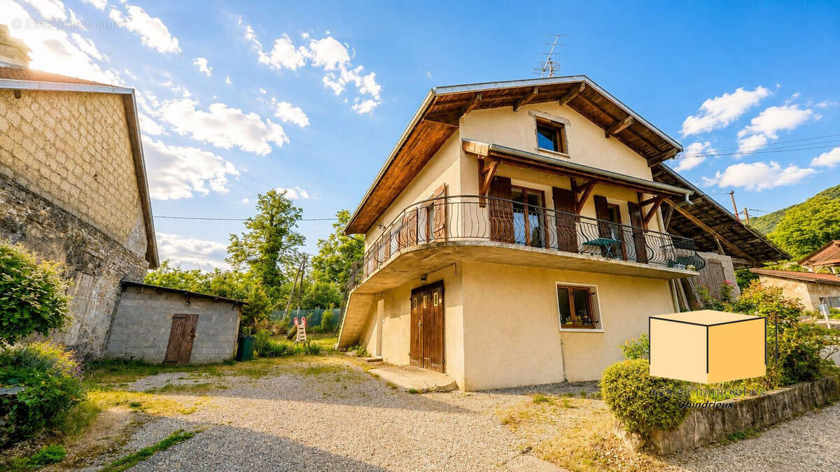 Maison à CHINDRIEUX