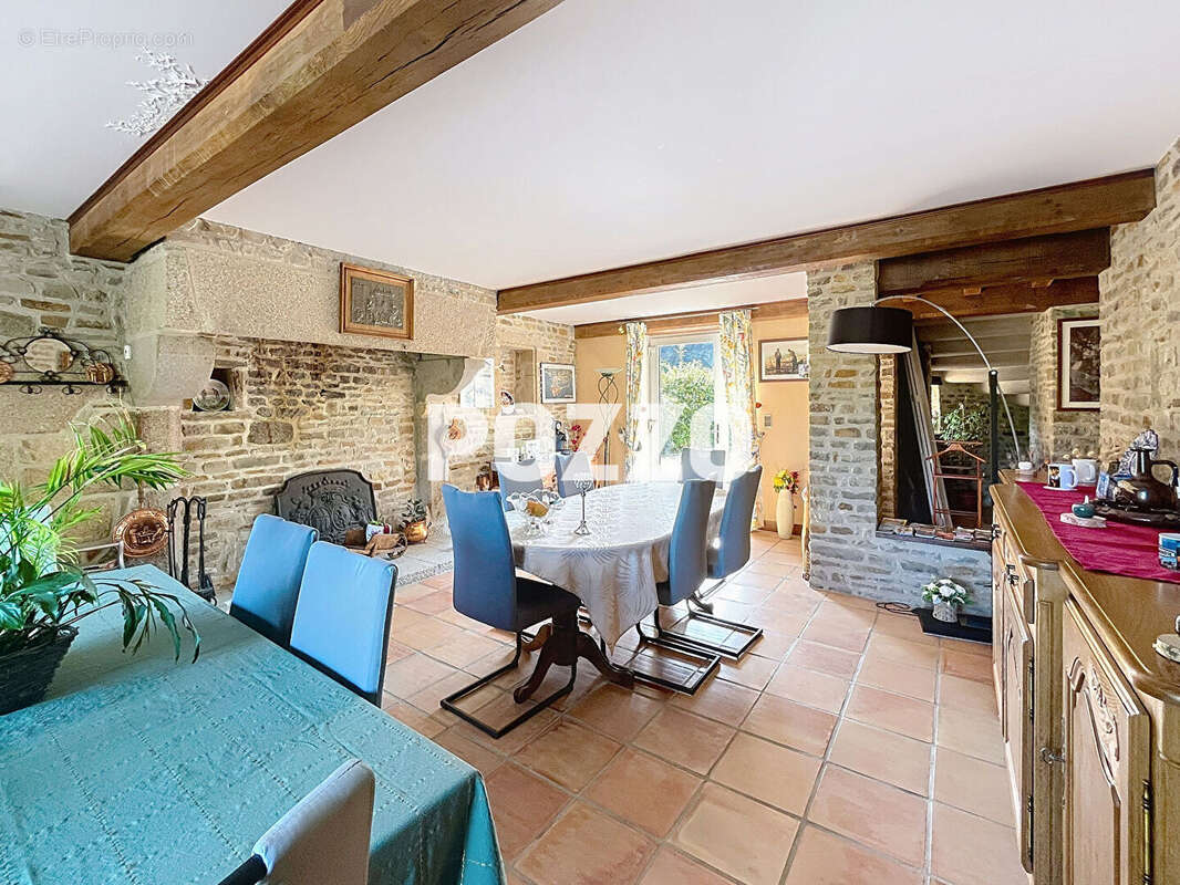 Maison à SAINT-AUBIN-DES-PREAUX