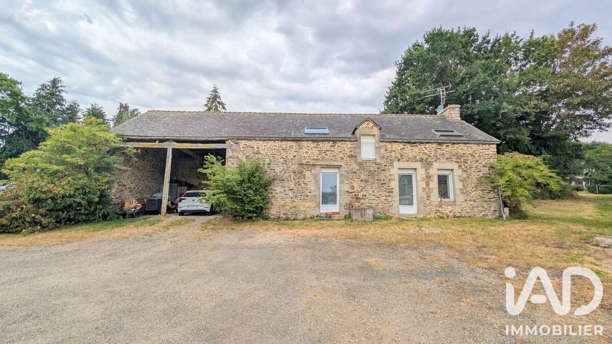 Maison 179 m² à Moreac  - photo 2