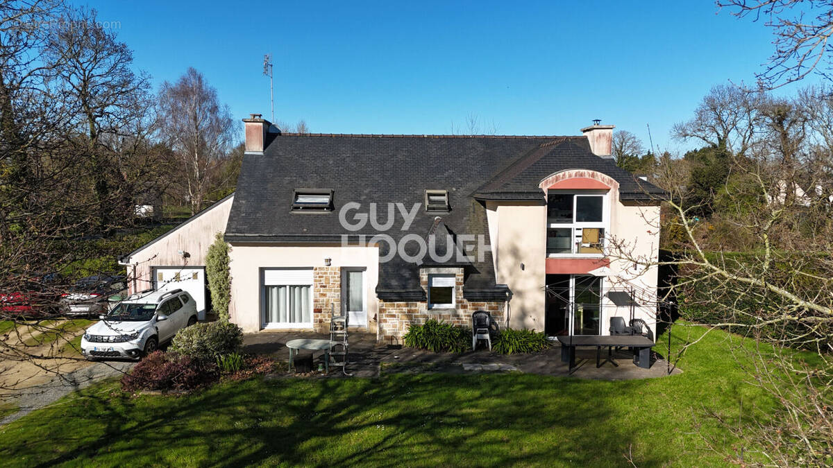 Maison à PLEGUIEN