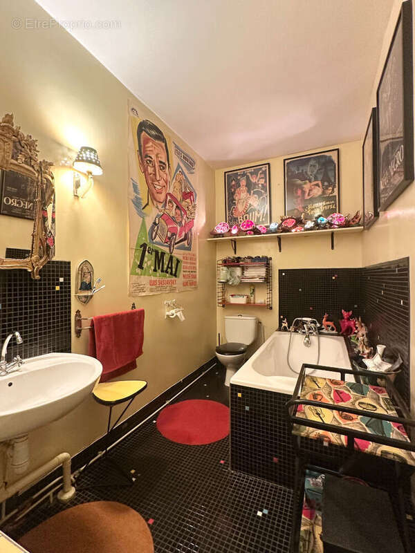 Appartement à PARIS-18E