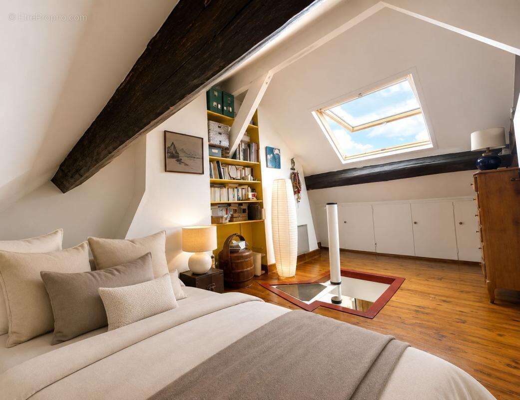 Appartement à PARIS-19E