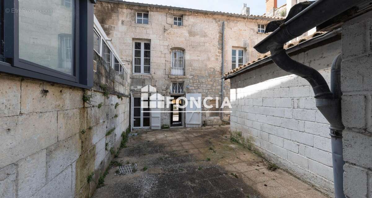 Maison à ANGOULEME