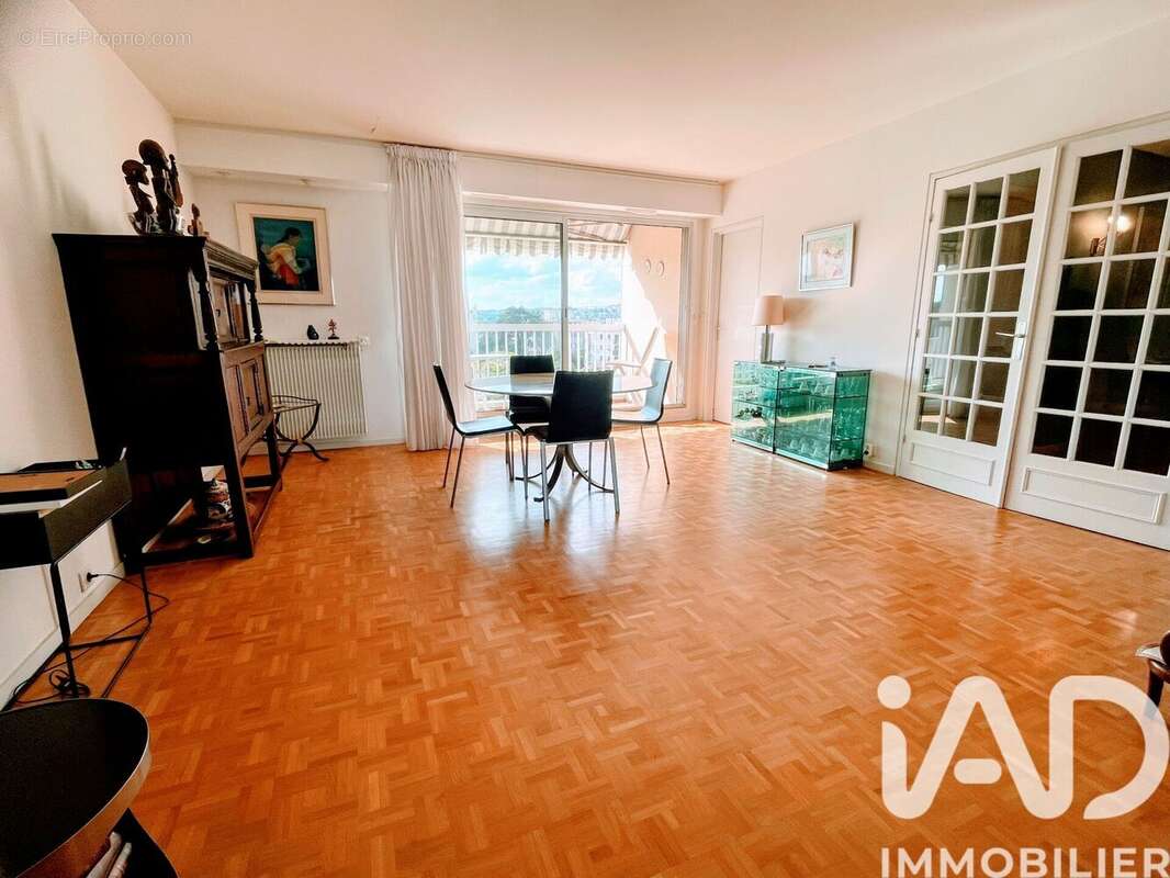 Photo 9 - Appartement à SCEAUX