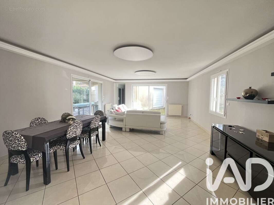 Photo 2 - Maison à PESSAC