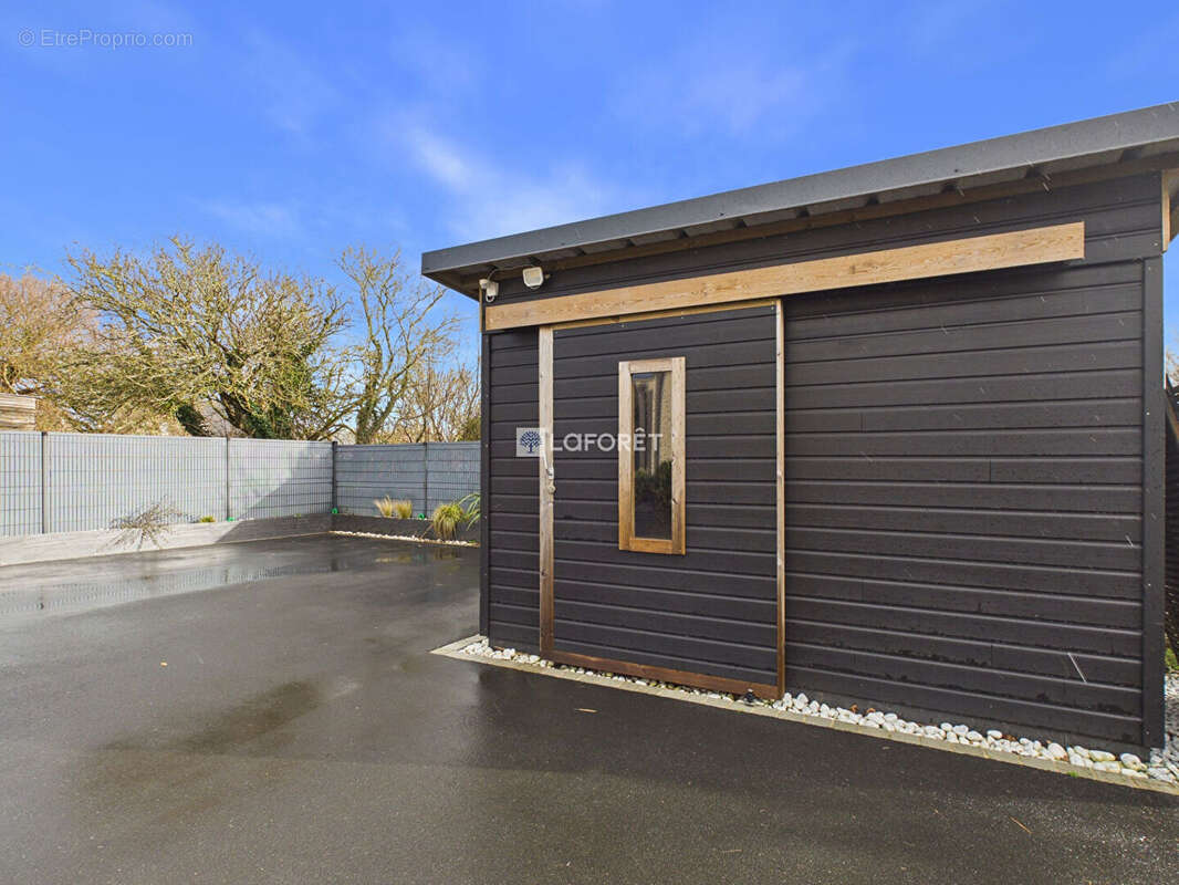 Maison à PLONEOUR-LANVERN