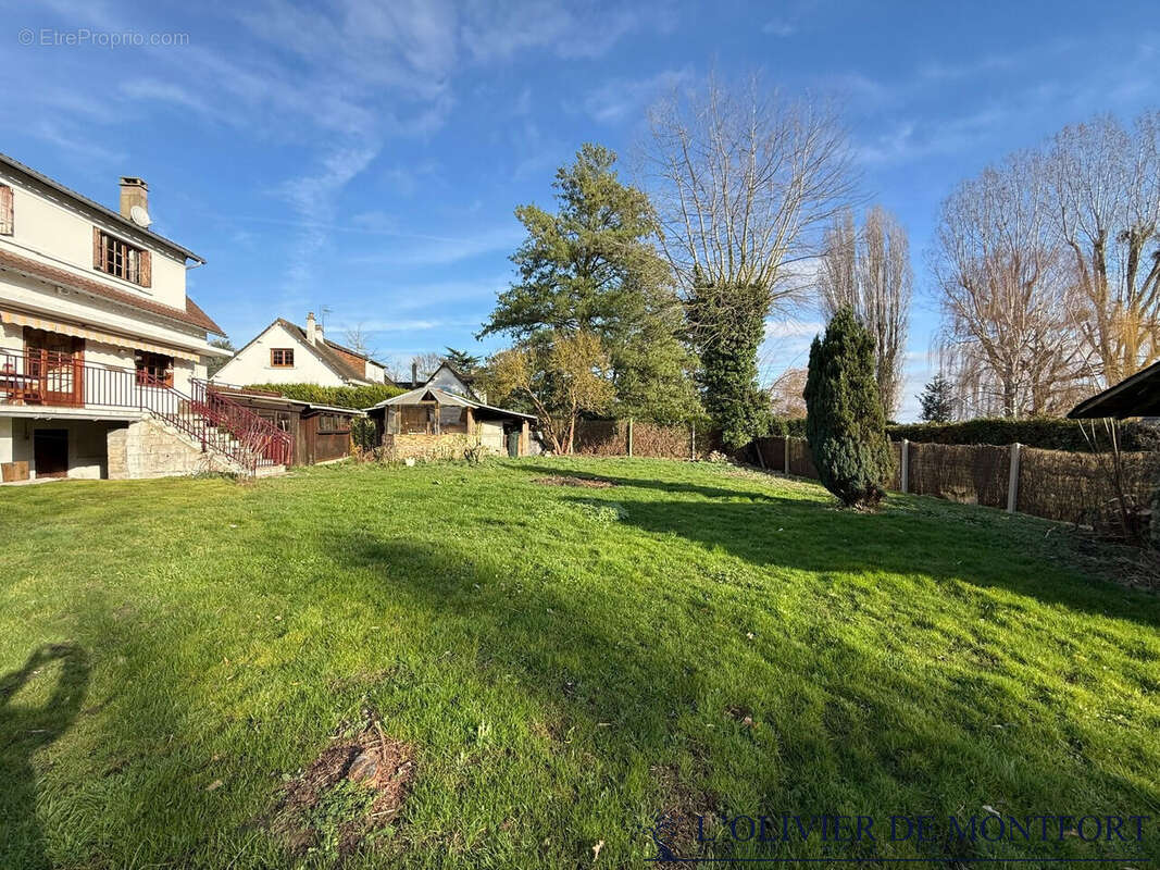 Maison à MONTFORT-L'AMAURY