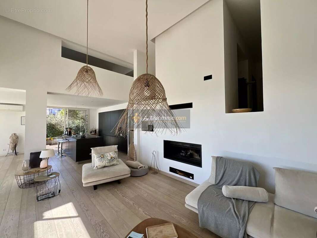 Maison à SAN-MARTINO-DI-LOTA