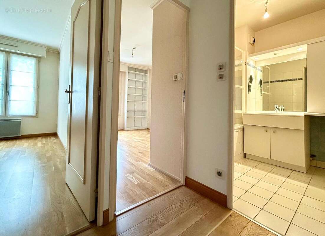 Appartement 100 m² à Angers  - photo 6