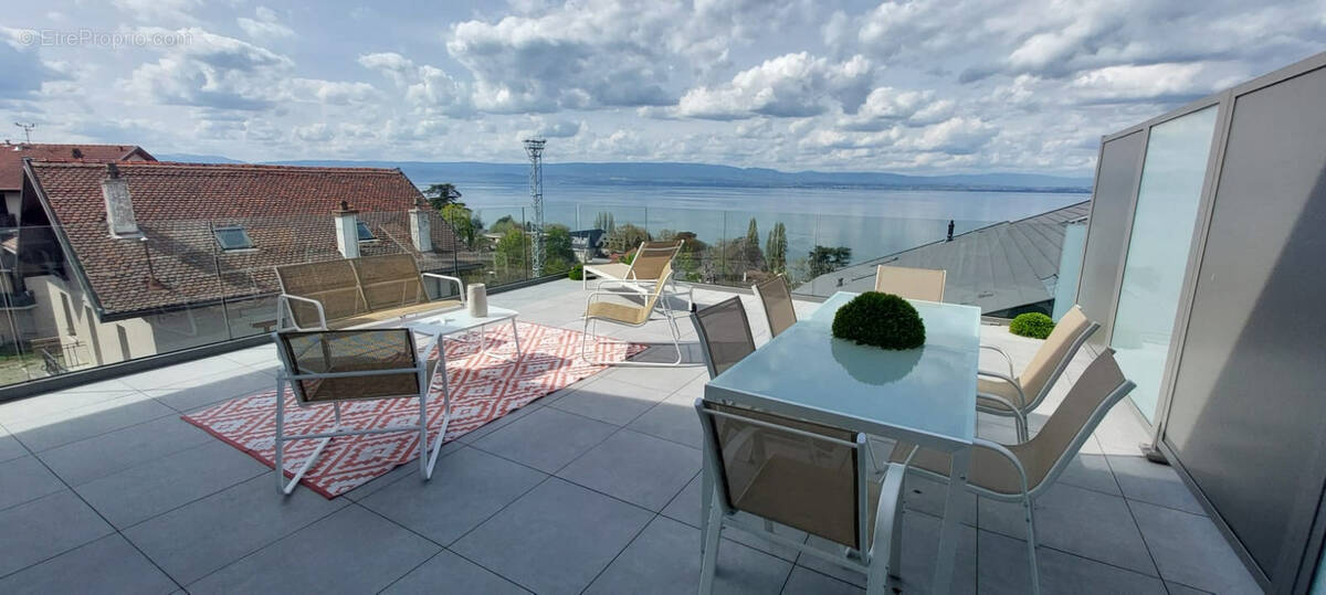 Appartement à EVIAN-LES-BAINS