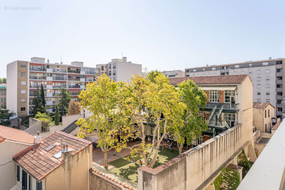 Appartement à MARSEILLE-5E