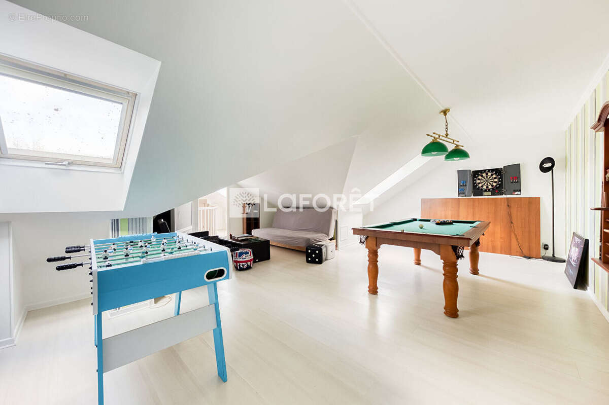 Maison à OZOIR-LA-FERRIERE