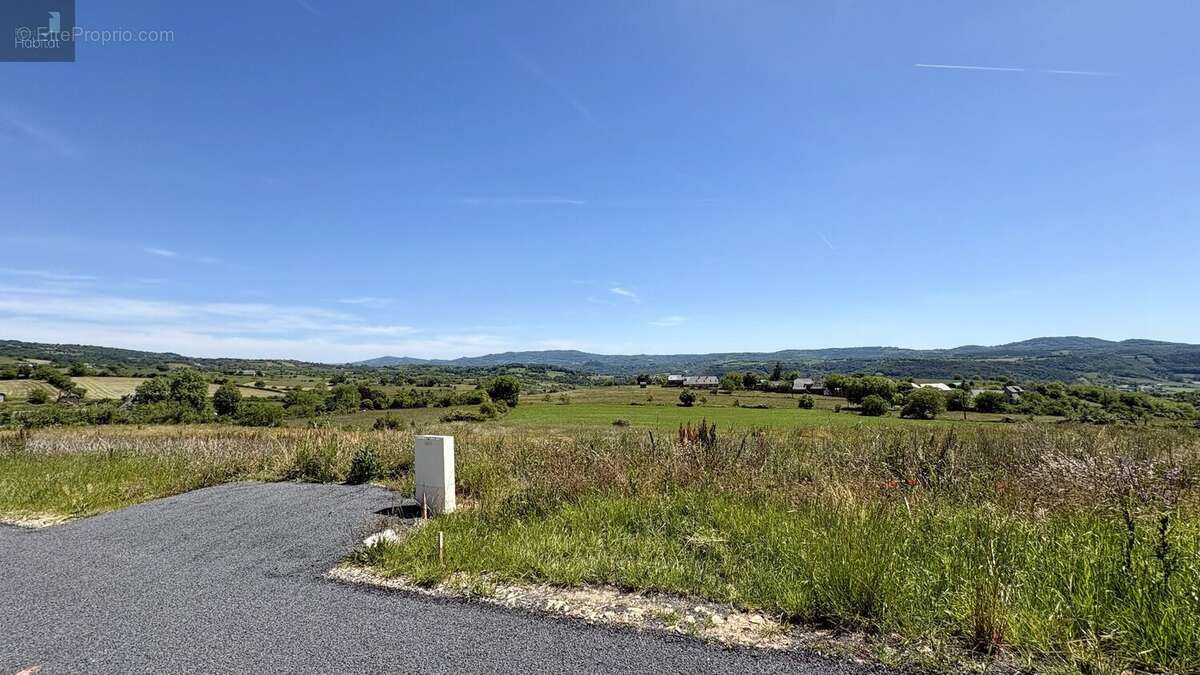 Terrain à ESPALION