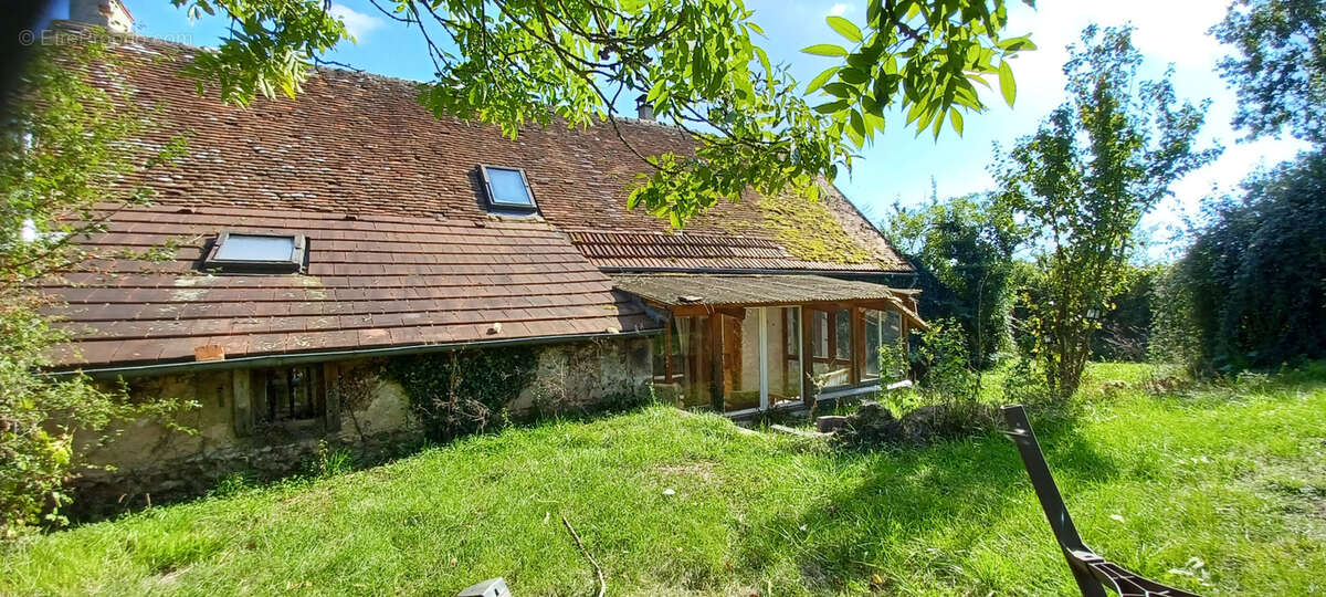 Maison à AUTRY-ISSARDS