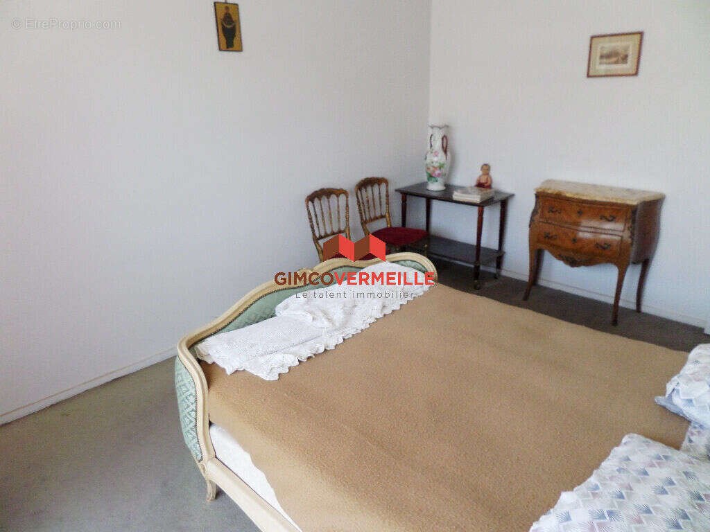 Appartement à LA CELLE-SAINT-CLOUD