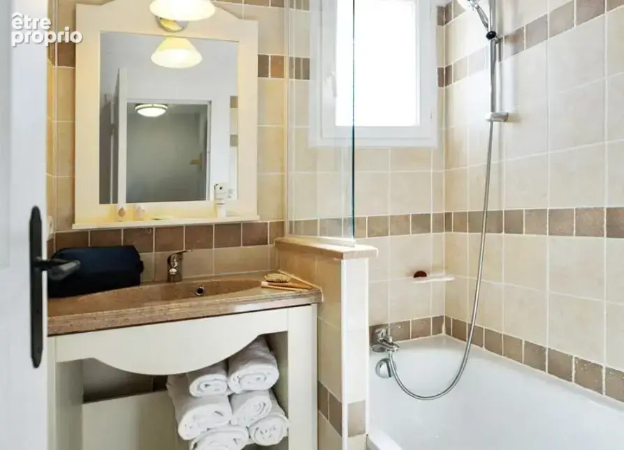 INVESTISSEMENT LOCATIF  GROSPIERRES  Résidence Tourisme Pierre & Vacances Village Le Rouret - 6,15 % de rentabilité - photo 6