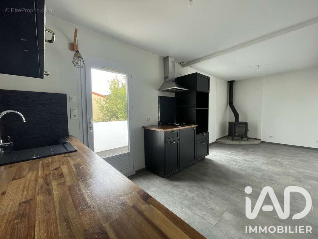 Maison 79 m² à Trizay  - photo 7