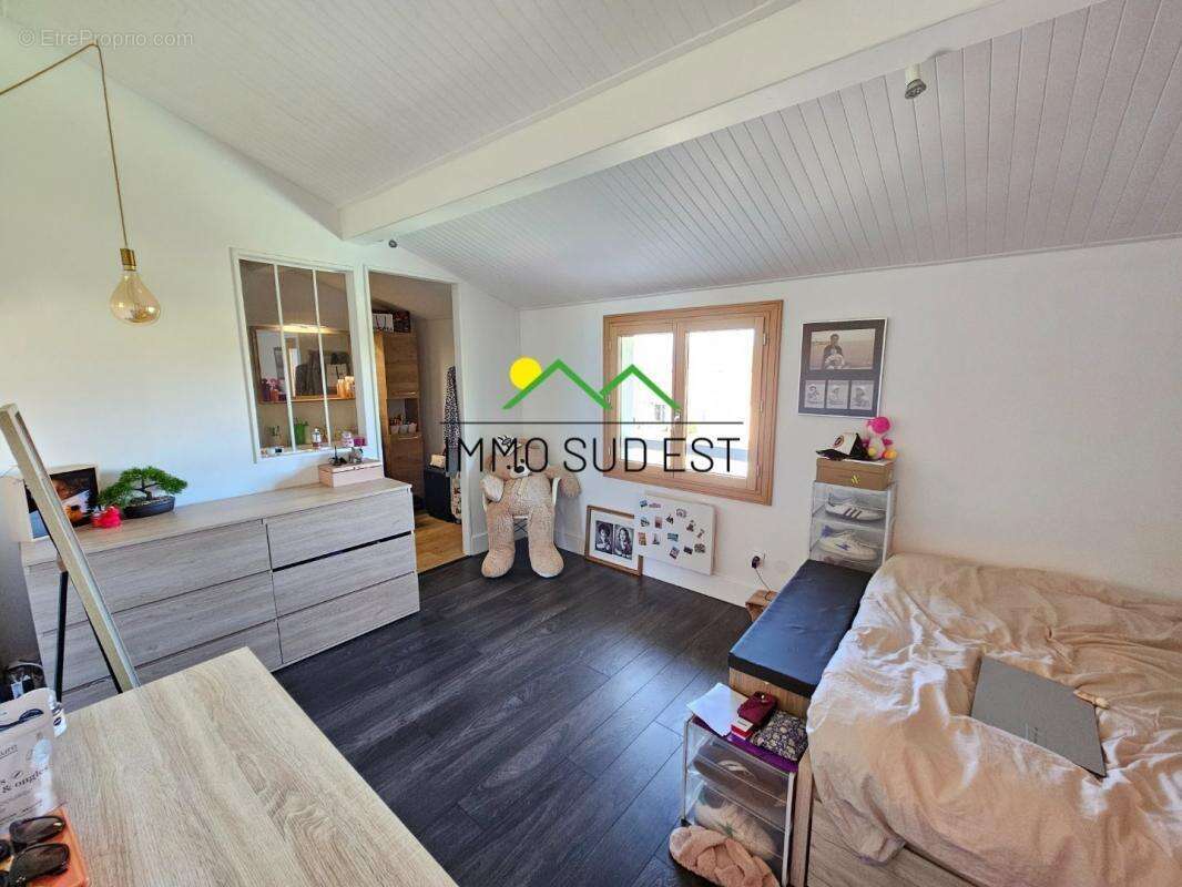 Maison à SAINT-MARCEL-LES-VALENCE