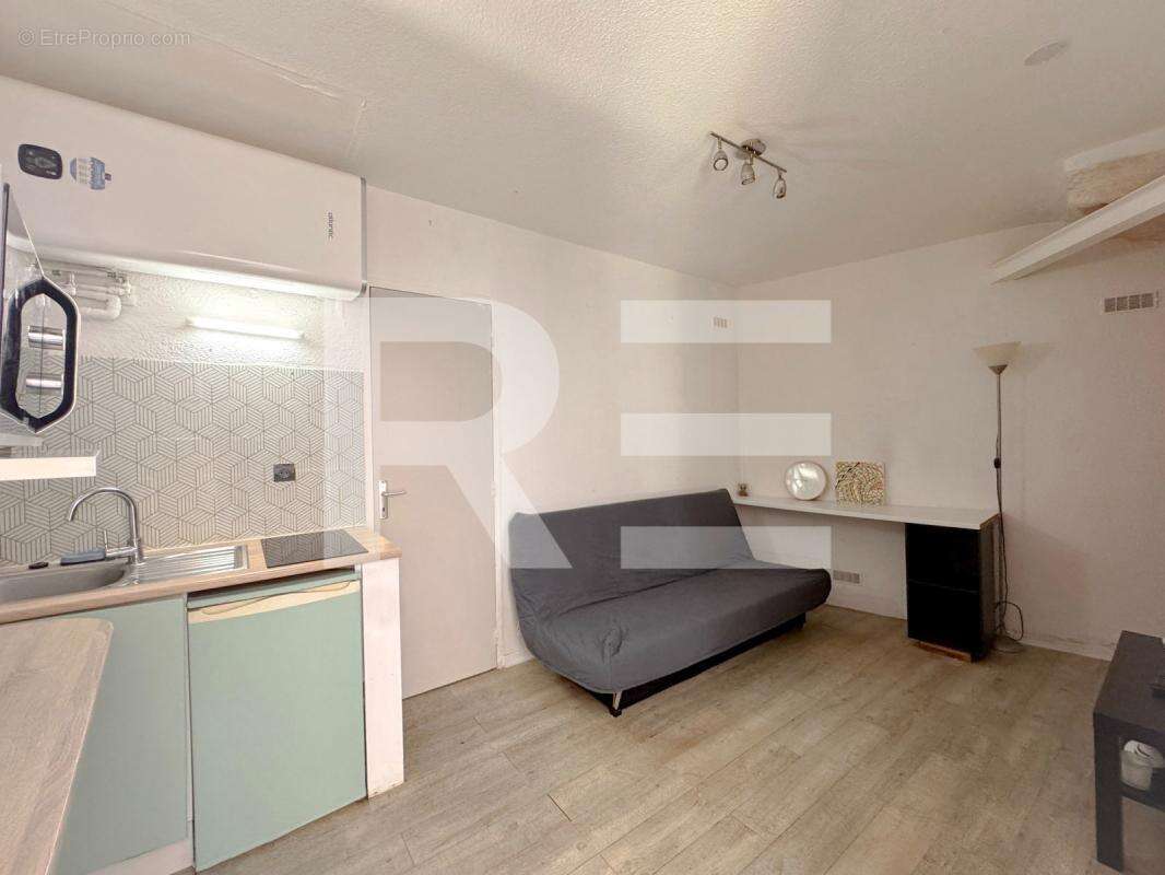 Studio meublé (loué) – centre-ville – idéal investissement - photo 2