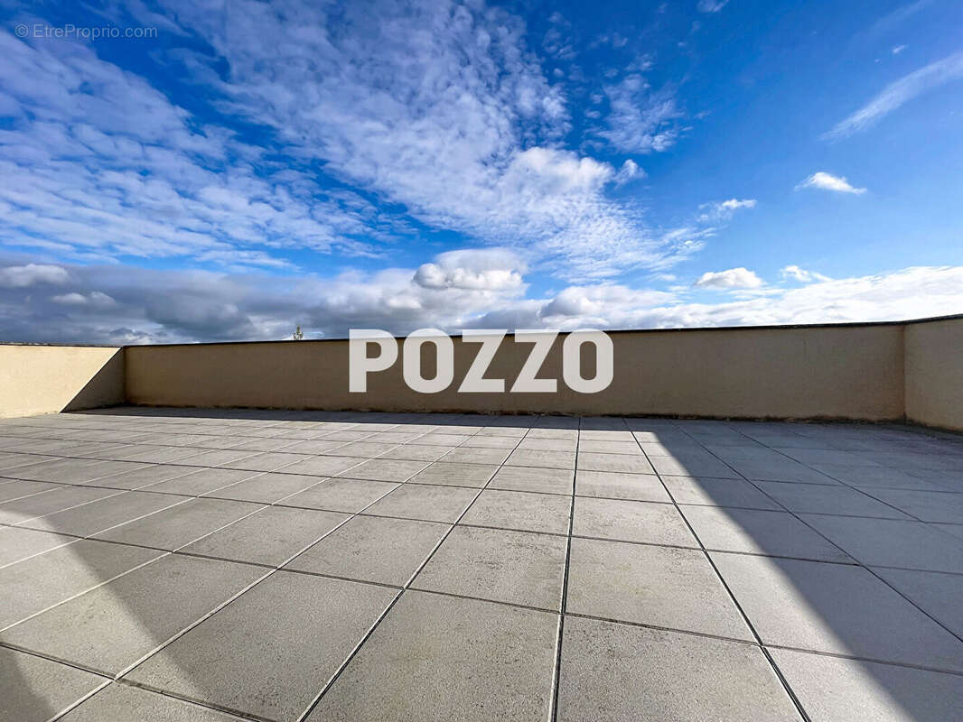 Appartement à COLOMBELLES