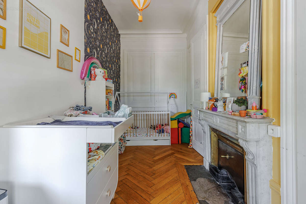 Lyon 7 quai claude bernard - t4 - 112m² - photo 10