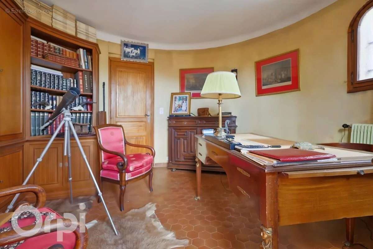 Maison à ROQUEFORT-LES-PINS