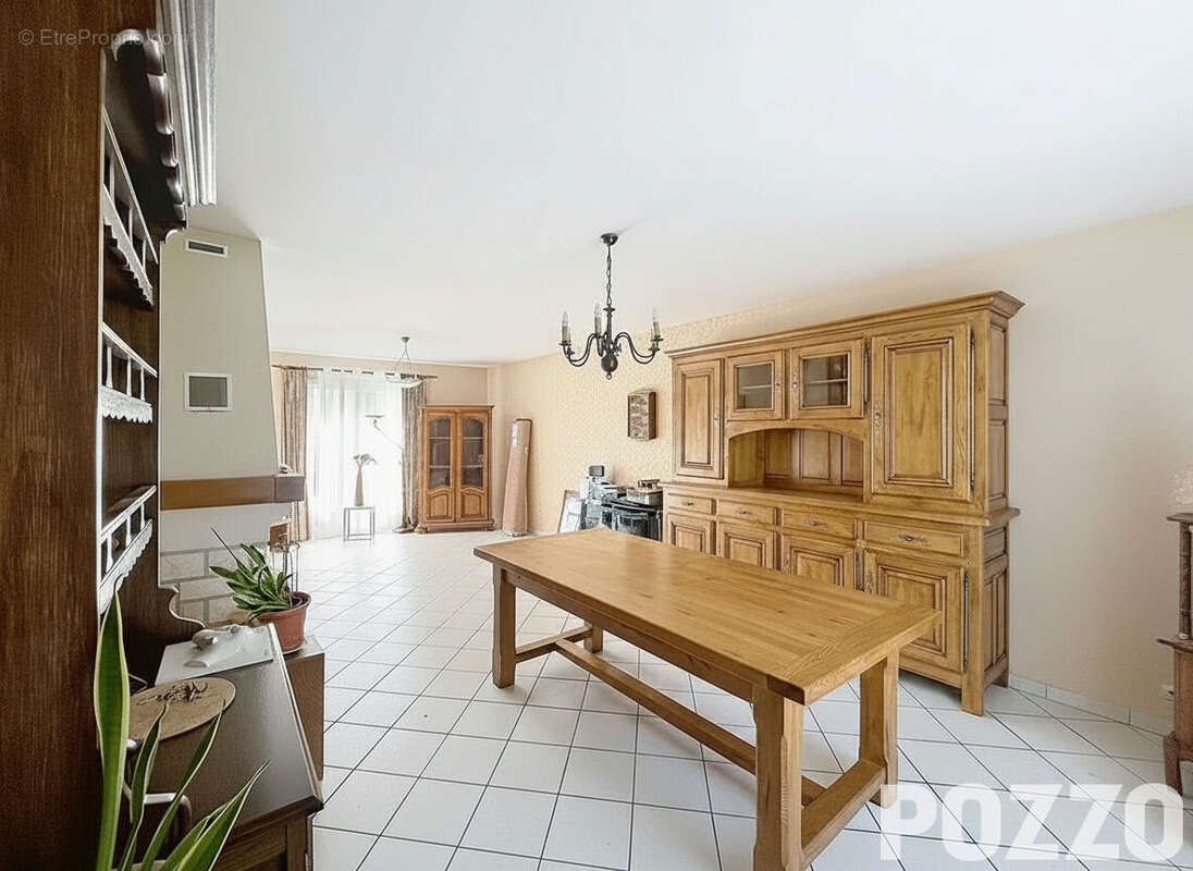 A vendre Maison individuelle de plain-pied dans bourg de Théreval 4 pièce(s) 85.20 m2 - photo 4
