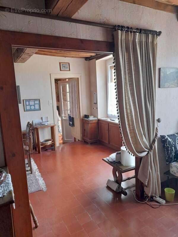 Maison à Cussy en Morvan  de 136 m2 - 8 pièces - diverses dépendances - terrain 1182 m2 - photo 37