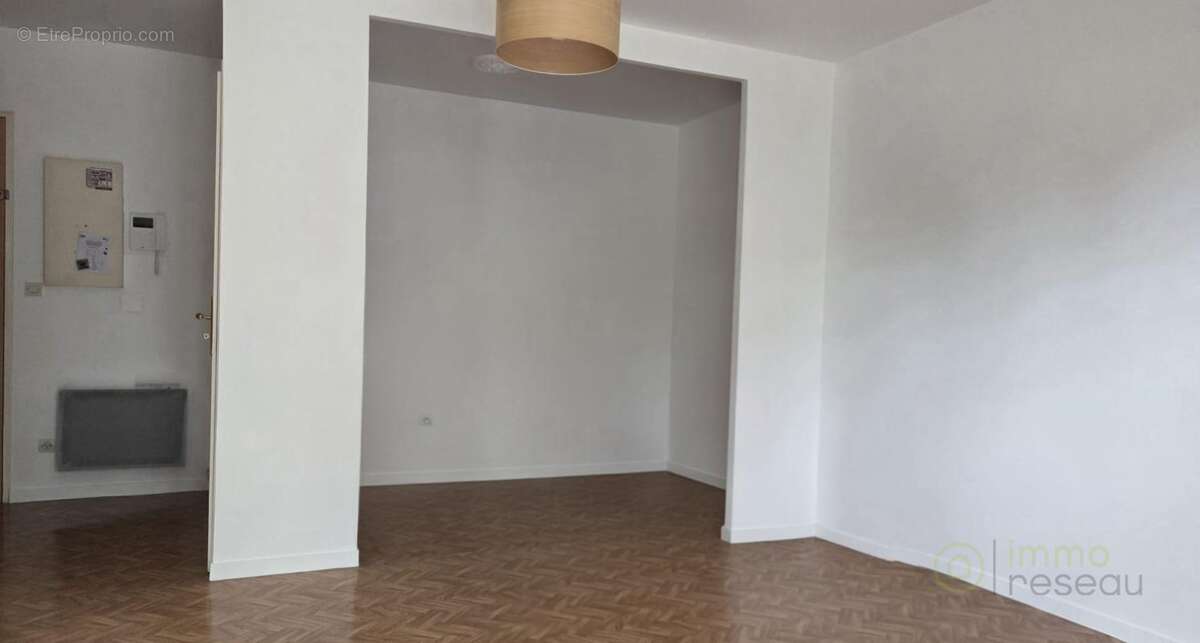 Appartement à SAINT-REMY-LES-CHEVREUSE