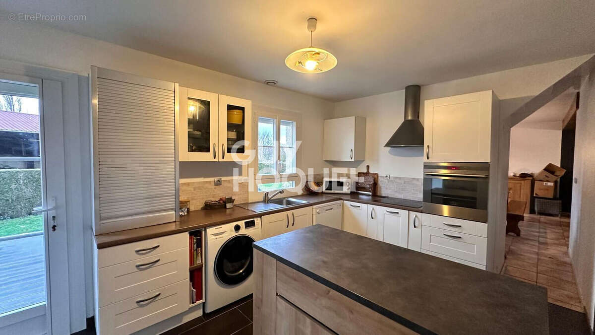 Maison à CRESSONSACQ