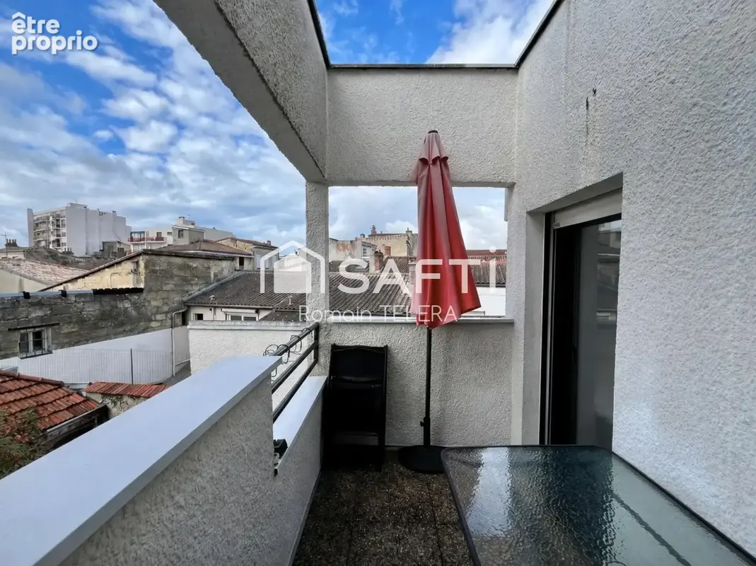 Photo 1 - Appartement à BORDEAUX