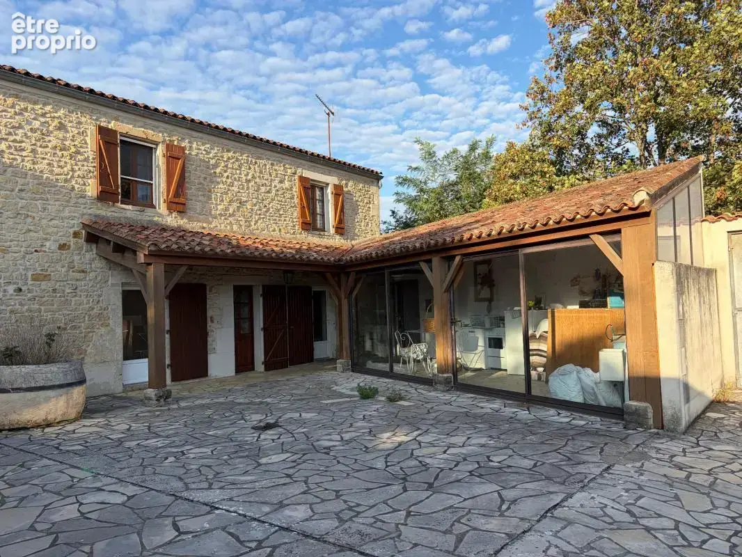 Saint michel en l'herm (85) 10 min des plages agreable maison en pierre possibilite 2 gites avec jardin - photo 2