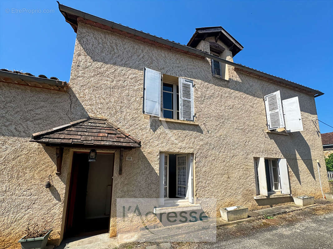Maison à PUY-L'EVEQUE