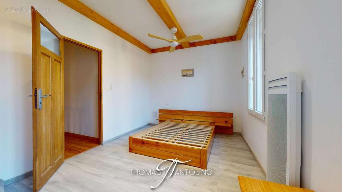 En exclusivite - 4 chambres - 2 salles d'eau - 2 wc - cour interieure  - renovation complète - photo 15