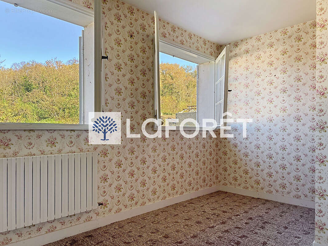 Maison à SAINT-LOUP-LAMAIRE