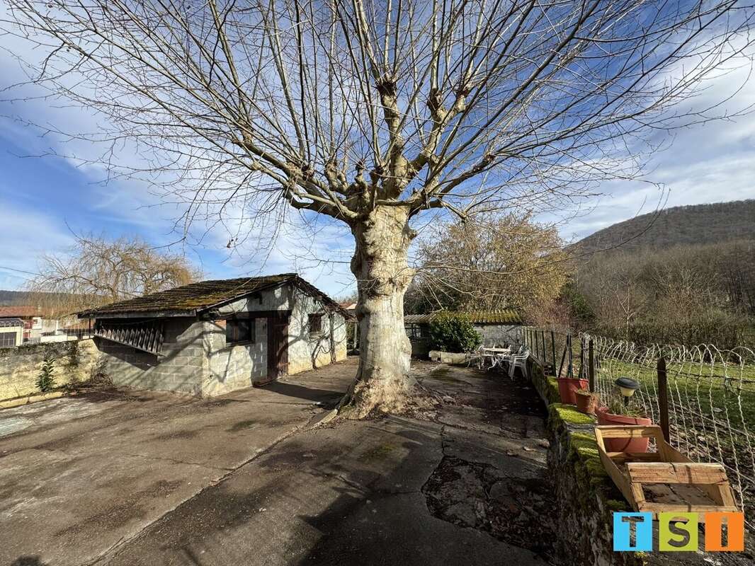 Maison à ENCAUSSE-LES-THERMES