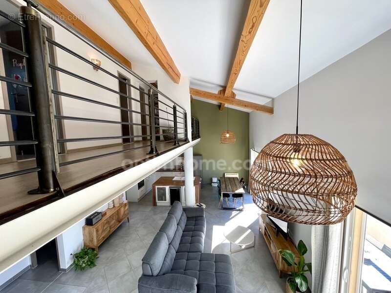 Maison contemporaine avec appartement indépendant et garage - Aigues-Mortes - photo 8